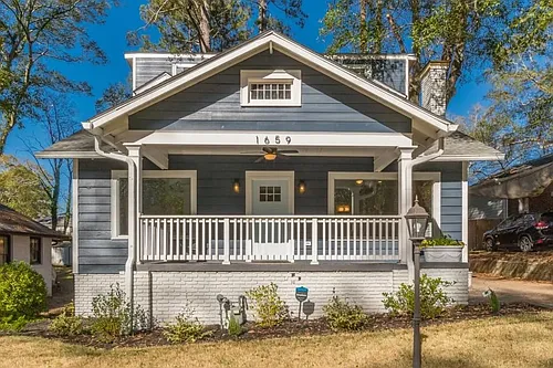 1659 Olympian Way SW Photo 1