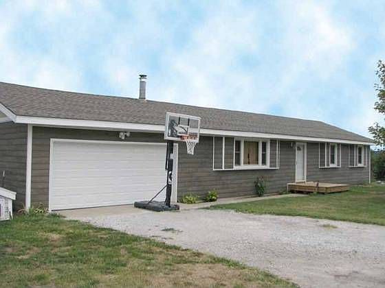 2nd image of 904 N 37th St