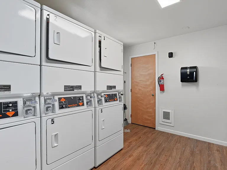 Eagles Landing Apartments — Photo 56