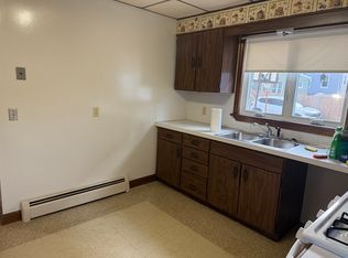 192 Snell St #1, Fall River, MA 02721