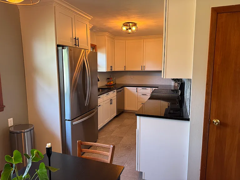 800 N West Park Ln — Photo 6