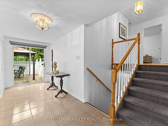 5th image of 599 Hillside Ave