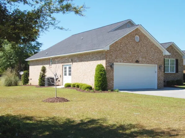 5 Lake Arbu Dr, Manning, SC 29102