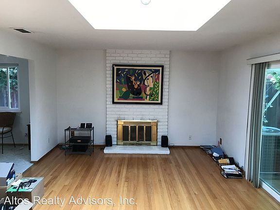 2nd image of 1591 Oriole Ave