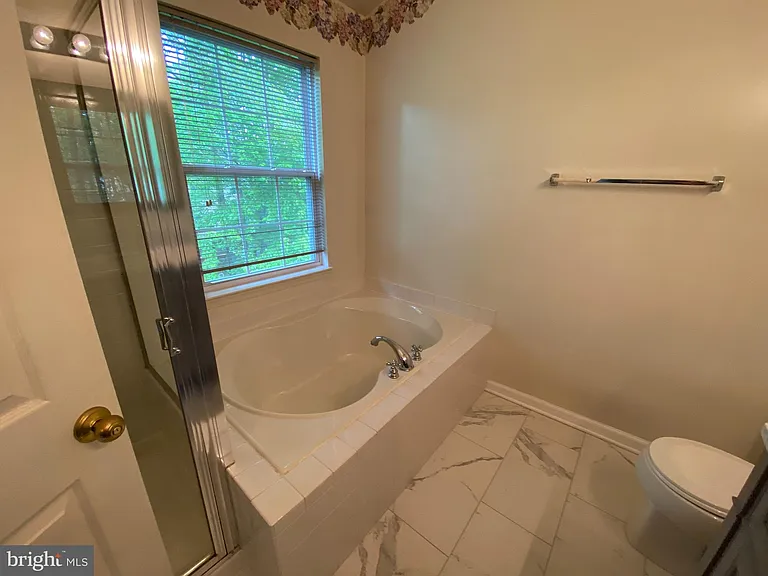 4110 Flower Box Ct — Photo 22