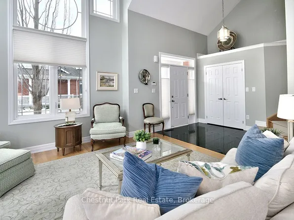 13 Collship Ln, Collingwood, ON L9Y 0J6