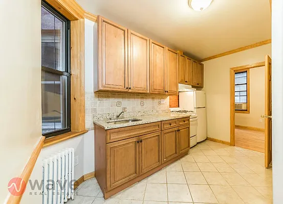 Rented by Wave Real Estate Group | media 4