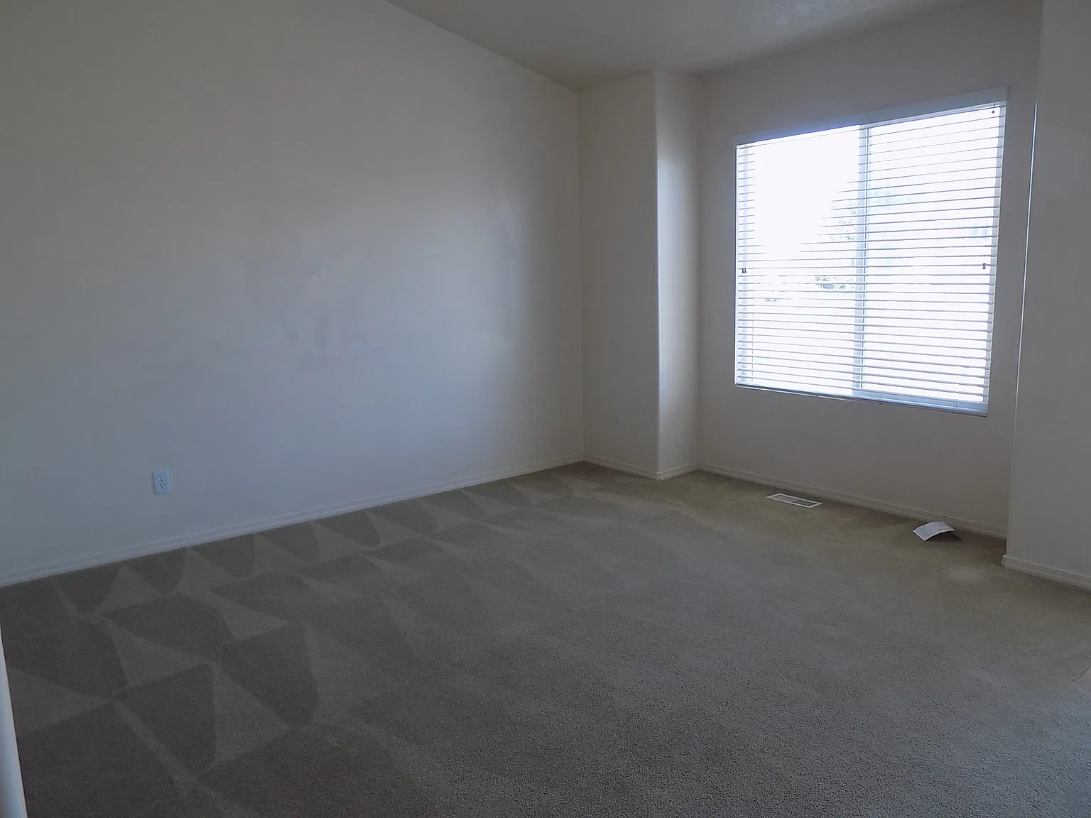 2687 W. 1445 N. - EV - 1 — Photo 3
