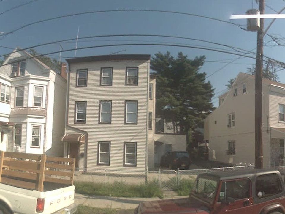 2nd image of 20-22 Elizabeth St