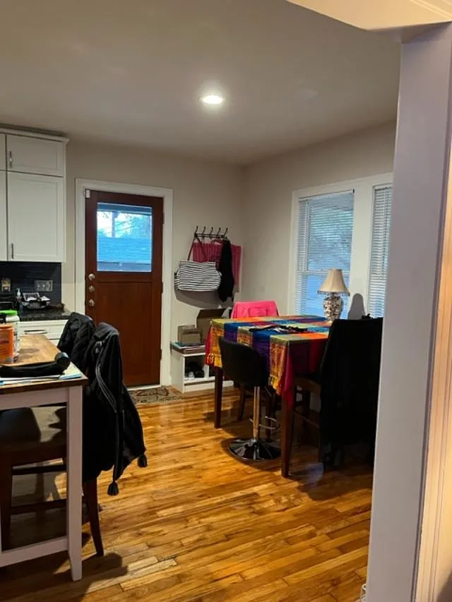 2 bed, 1029 sqft, $3,900 — Photo 3
