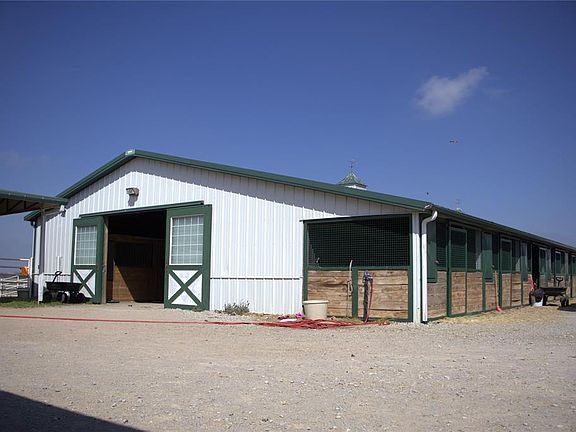 5th image of 7511 Sunshine Ln