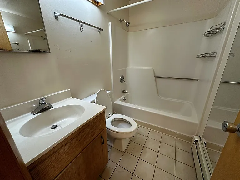 211 Linden Avenue — Photo 21