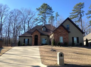 8013 N Shoreline Blvd, Benton, AR 72019