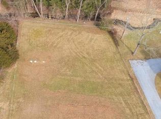 15107 Country Club Rd, New Freedom, PA 17349