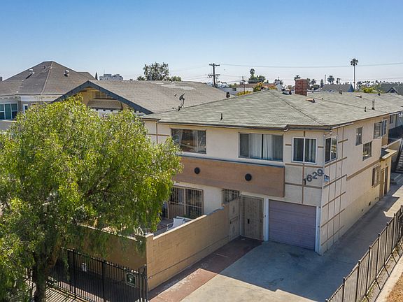 2nd image of 1629 S Van Ness Ave