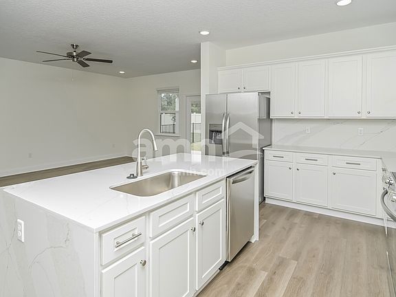4th image of 96882 Blackrock Cove Way