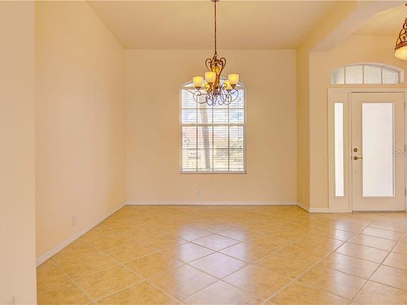 4th image of 1908 Coconut Palm Cir