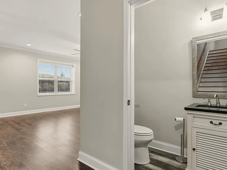 9924 Winding Hill Ln — Photo 29