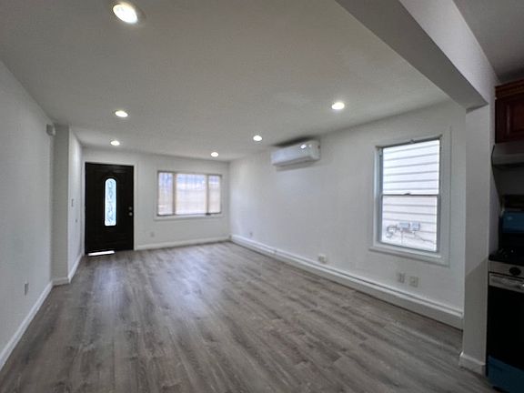 3rd image of 8807 97th Ave Floor 1