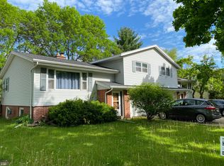 3038 Churchill Dr, Madison, WI 53713