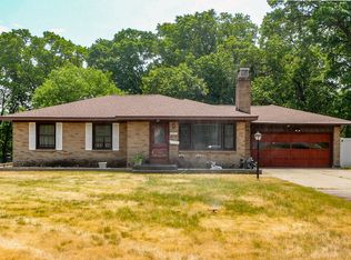 1122 40th St SW, Wyoming, MI 49509