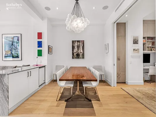 Sold by Sotheby's International Realty | media 3