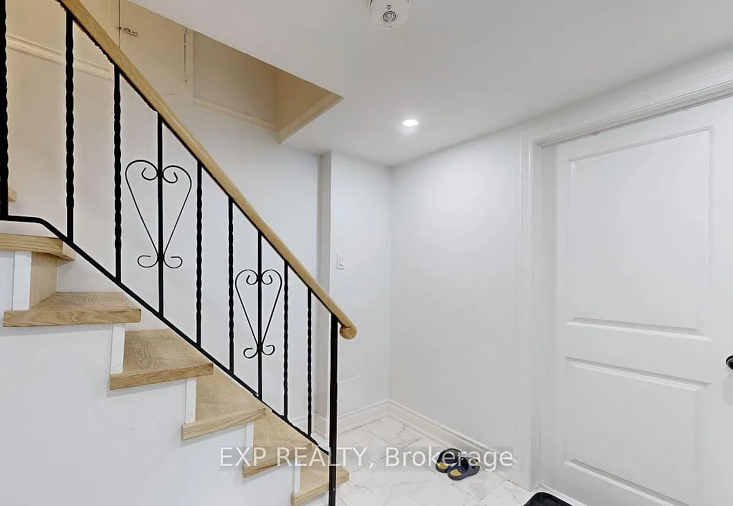 Building Photo - 45 Blaisdale Rd #BASEMENT