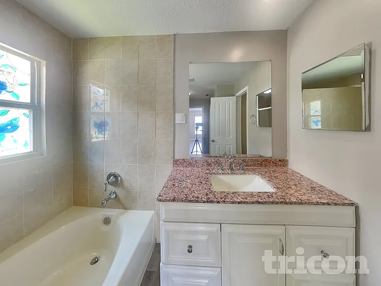 29250 Yarrow Dr — Photo 9