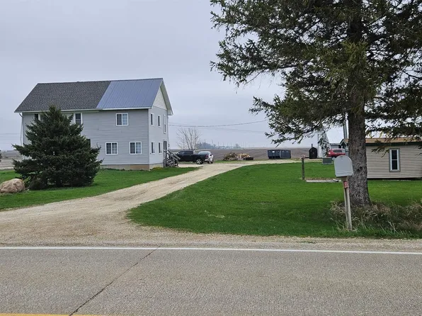 2806 Union Ave, Fredericksburg, IA 50630