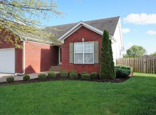 1035 Station Pointe Ln, Simpsonville, KY 40067