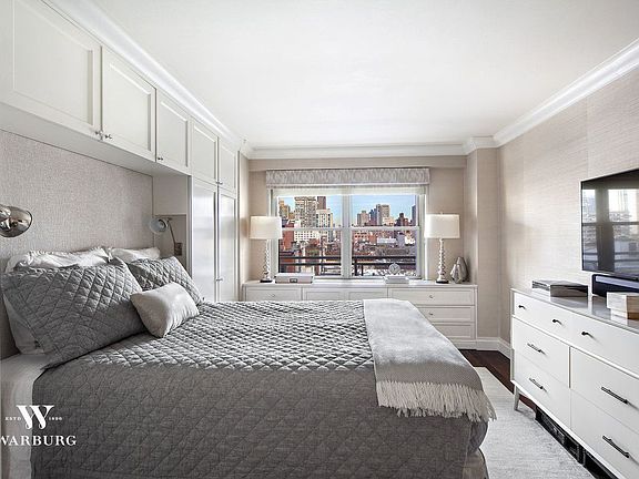 4th image of 420 E 72nd St APT 10J