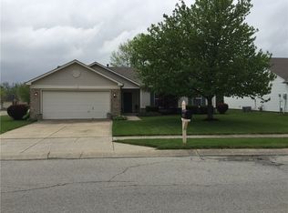 1043 Mill Run Blvd, Greenfield, IN
