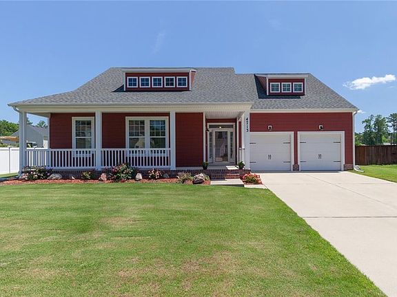 Craftsman style with LP Smart Board Siding