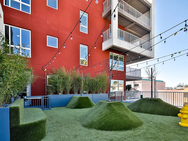 Rise Koreatown — Photo 18