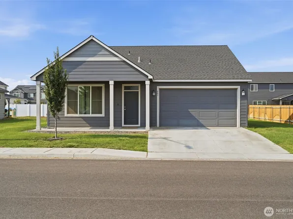 403 Emerald Avenue, Grandview, WA 98930