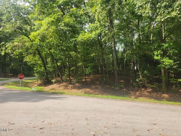 421 Shawnee Dr Lot 16, Louisburg, NC 27549