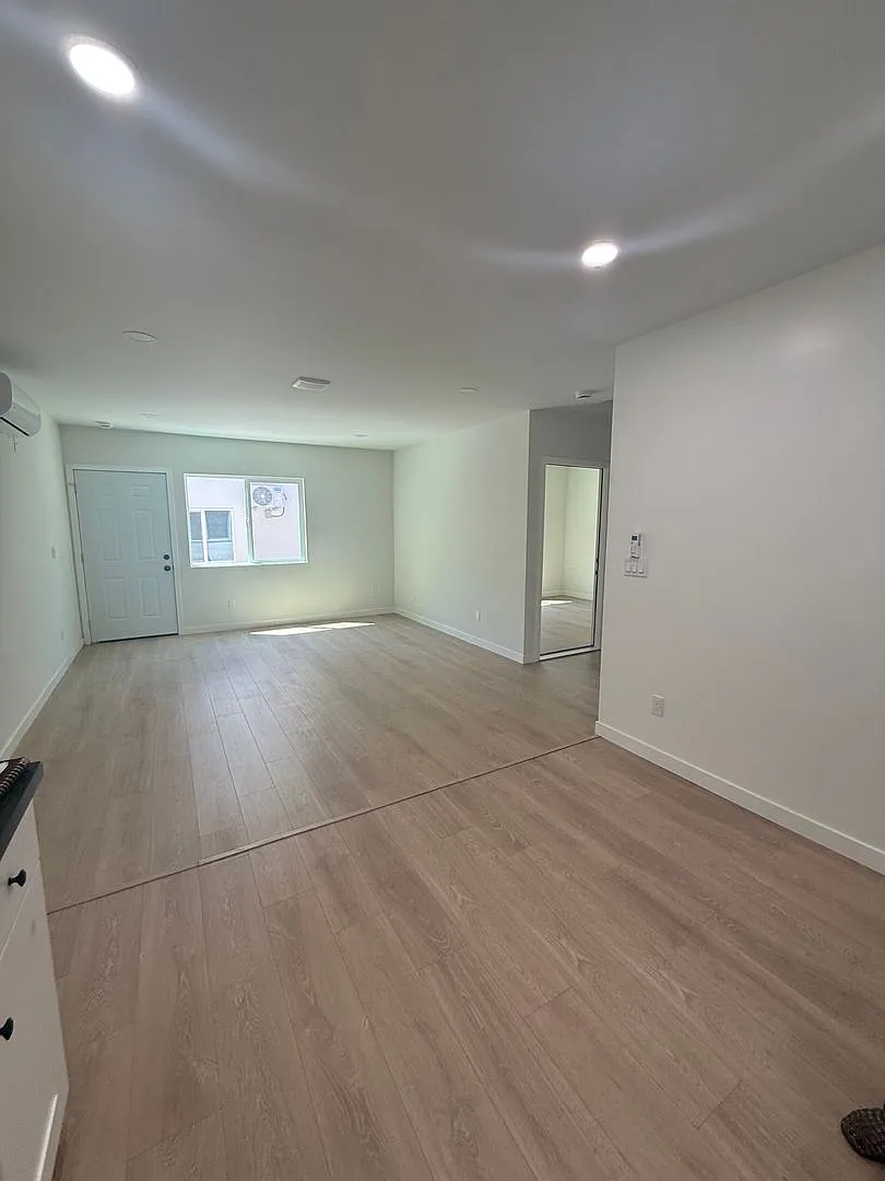 Brand New Construction — Photo 3