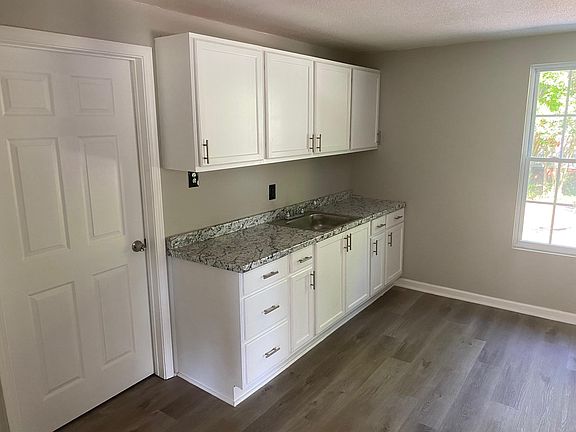 4th image of 312 W Roosevelt Dr