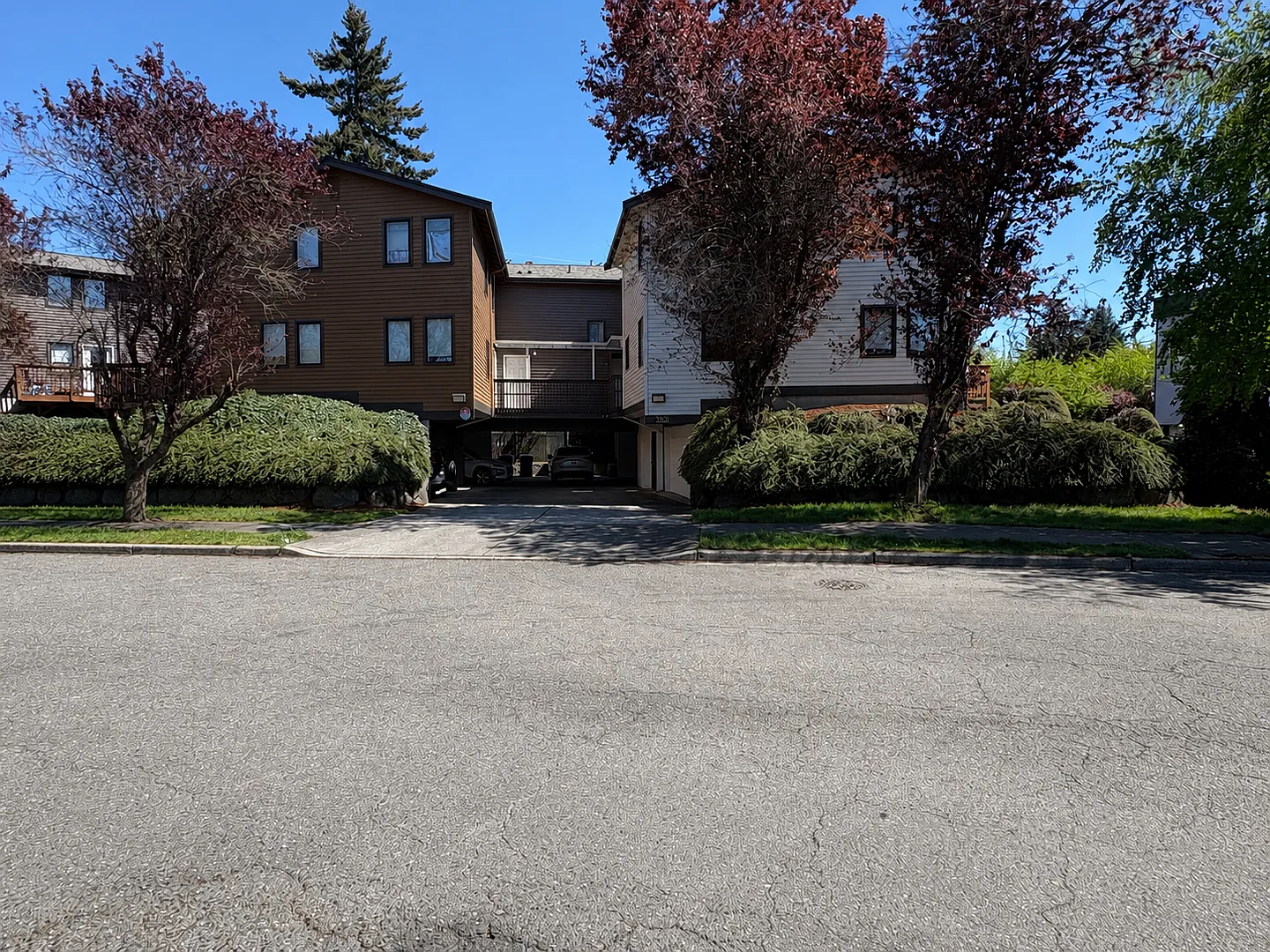 Fully Renovated Halo Townhomes — Photo 2