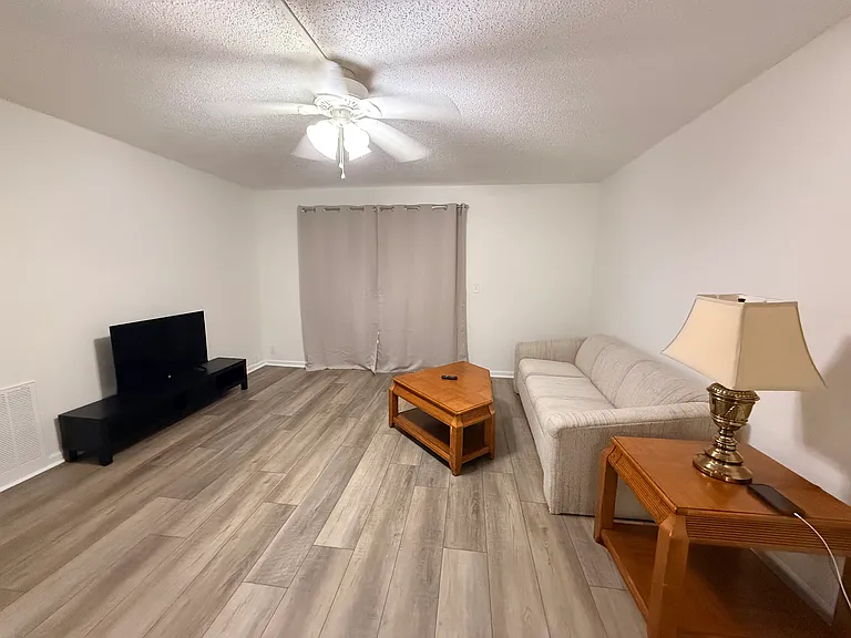 8440 Old Post Rd #102 — Photo 26