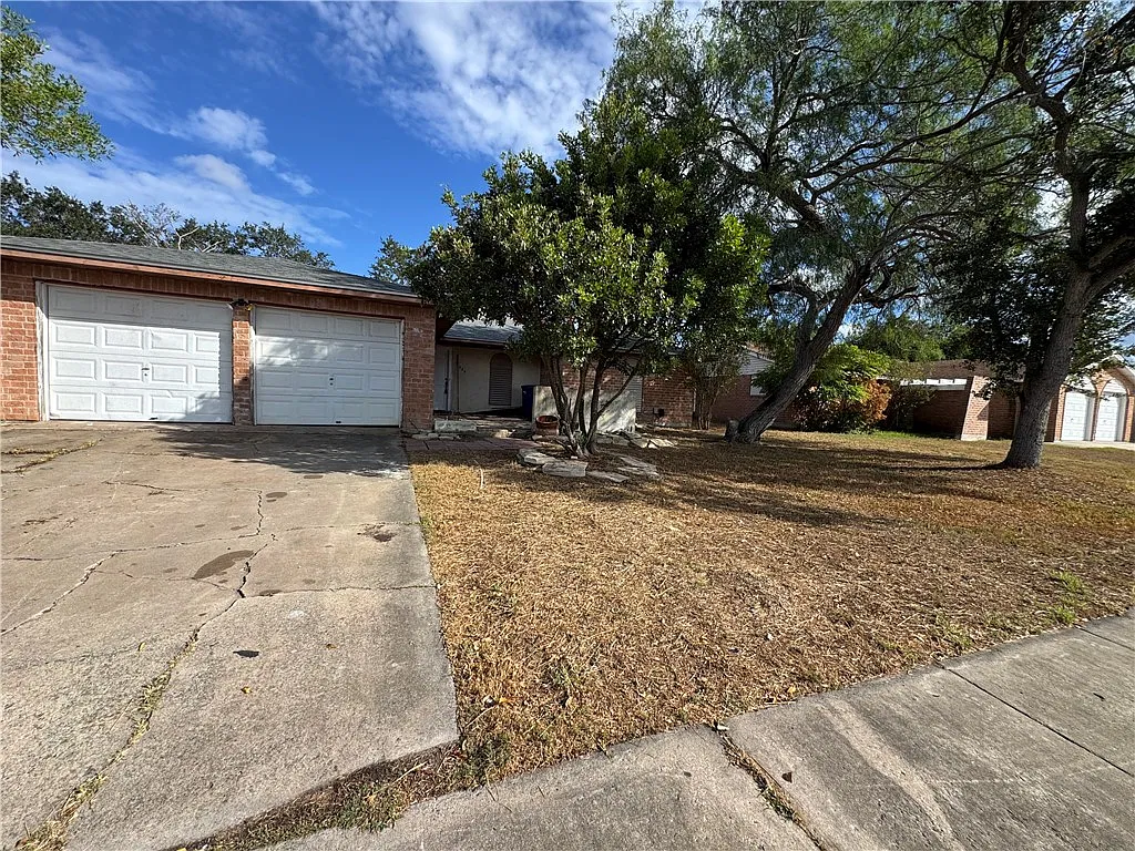 4 bed, 2.0 bath, 1534 sqft, $1,700 — Photo 2