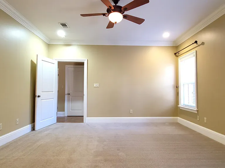 2521 Promenade Blvd — Photo 16