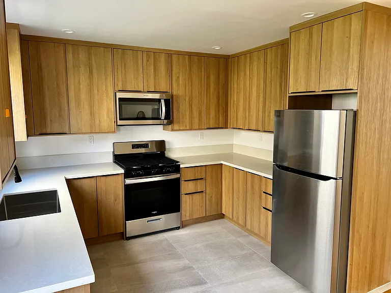 6234 La Mirada Ave — Photo 3
