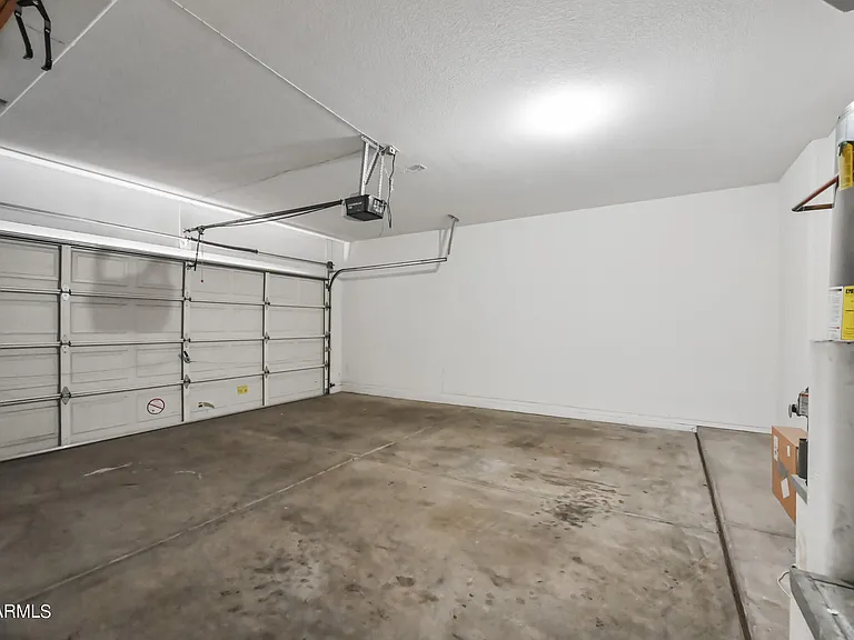 14314 W Cora Ln — Photo 25