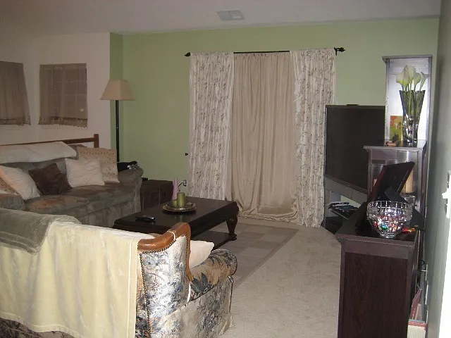 2409 Old Greenbrier Rd — Photo 14