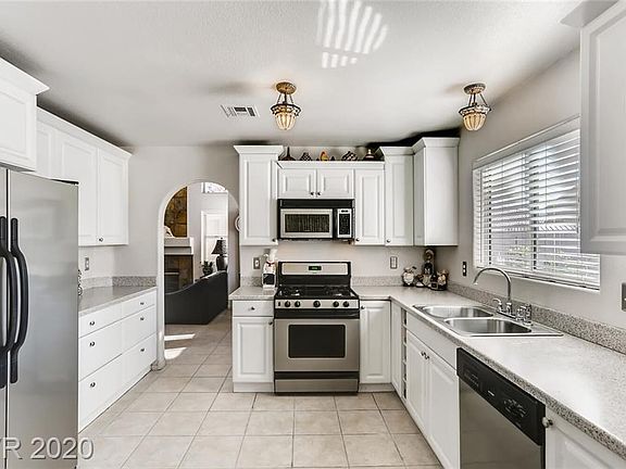 2nd image of 6821 White Lakes Ave