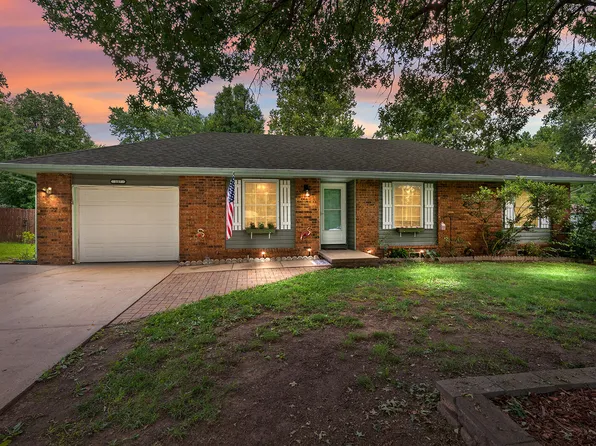 107 N Drenda Avenue, Republic, MO 65738
