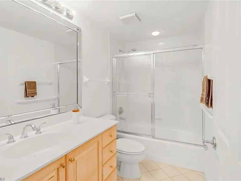 7515 Pelican Bay Blvd #2A — Photo 11