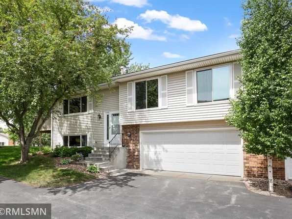 1501 W 140th St, Burnsville, MN 55337