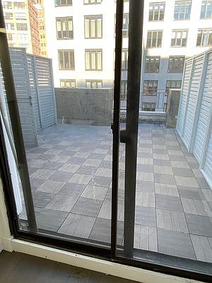 5th image of 85 E 10th St APT D